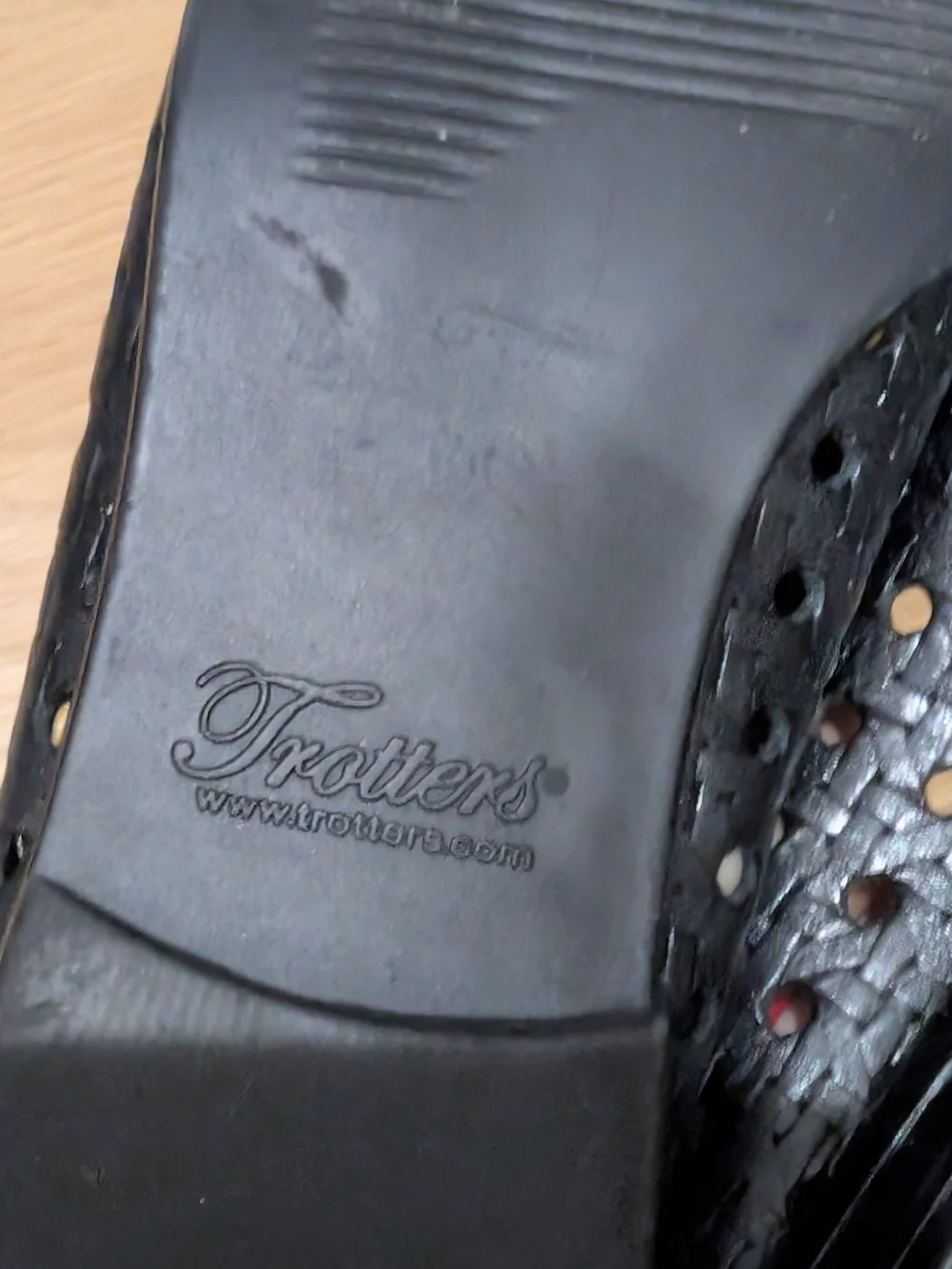 Trotters Black Perforated Slip-On Loafers NEW